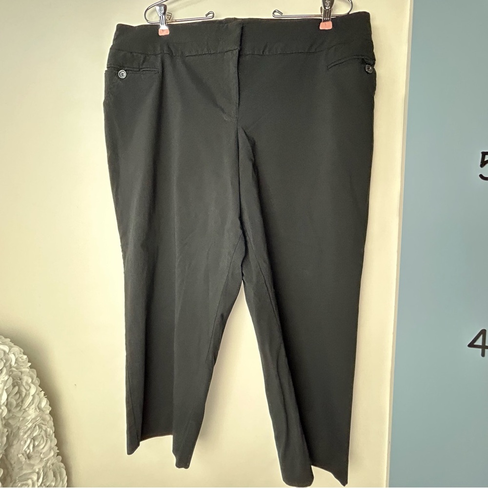 Lane‎ Bryant Black Capri Stretchy Pants 20